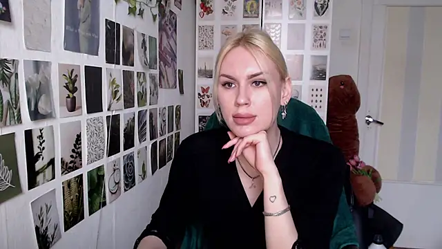 CapriScorpion online show from 04/30/26, 01:07