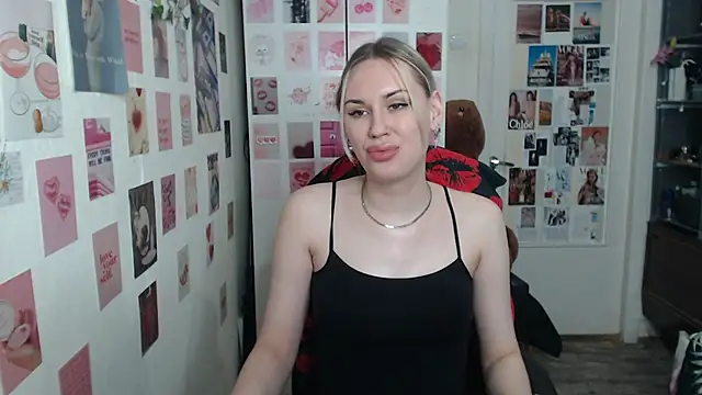 Snapshot of CapriScorpion chatting on 02/10/25, 04:47 CapriScorpion online show from 02/10/25, 04:47