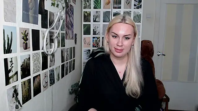 Snapshot of CapriScorpion chatting on 11/04/25, 11:25 CapriScorpion online show from 11/04/25, 11:25