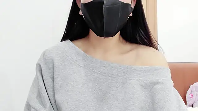 Lita-Julia online show from 03/15/25, 11:06