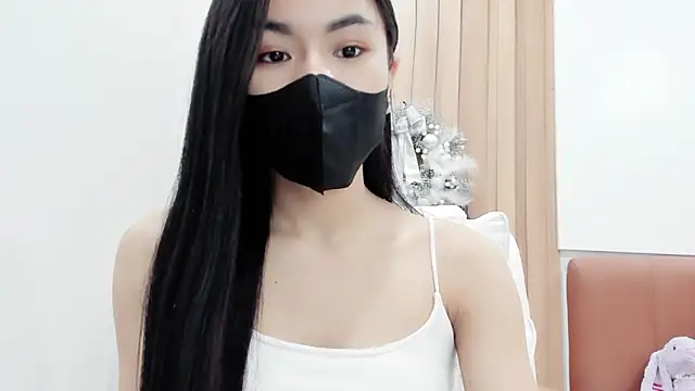 Lita-Julia online show from 03/18/25, 05:01