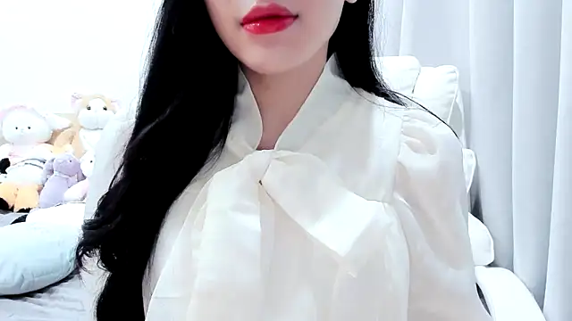 Lita-Julia online show from 11/02/25, 05:18