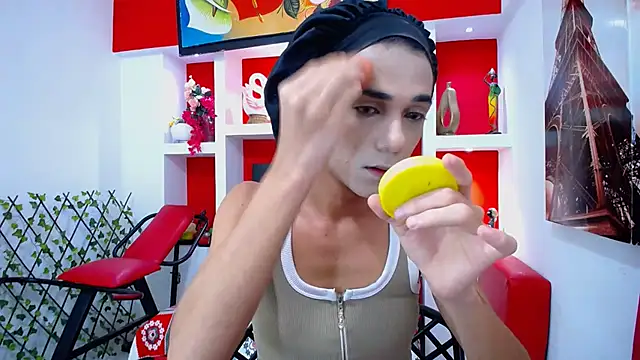 KatrinaQueen1 online show from 11/29/25, 06:19