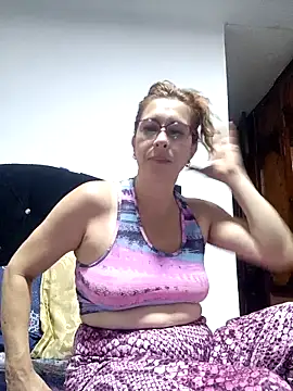 Snapshot of mademonsexy chatting on 03/21/26, 04:22 mademonsexy online show from 03/21/26, 04:22