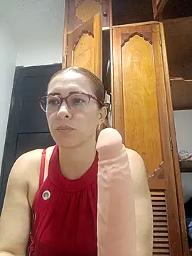 Snapshot of mademonsexy chatting on 03/05/26, 11:43 mademonsexy online show from 03/05/26, 11:43