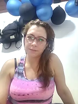 Snapshot of mademonsexy chatting on 09/16/25, 12:28 mademonsexy online show from 09/16/25, 12:28