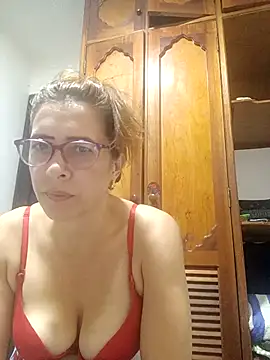 Snapshot of mademonsexy chatting on 04/15/26, 11:27 mademonsexy online show from 04/15/26, 11:27