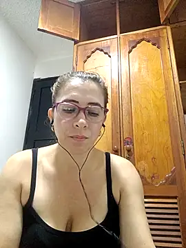 Snapshot of mademonsexy chatting on 04/23/26, 03:46 mademonsexy online show from 04/23/26, 03:46