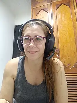 Snapshot of mademonsexy chatting on 07/10/26, 03:39 mademonsexy online show from 07/10/26, 03:39