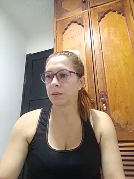 Snapshot of mademonsexy chatting on 06/02/26, 12:43 mademonsexy online show from 06/02/26, 12:43