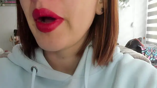 queen fetish online show from 03/19/26, 04:18