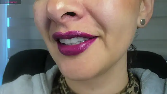 queen fetish online show from 04/10/26, 06:48