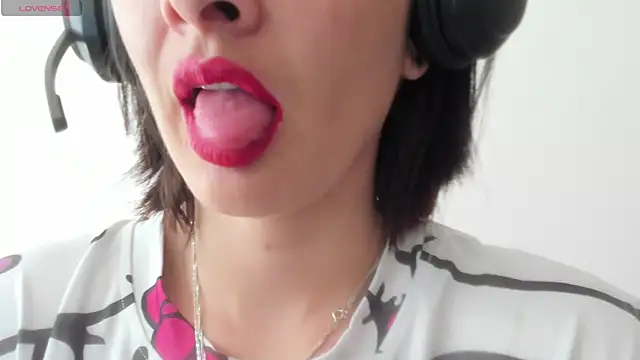 queen fetish online show from 11/21/25, 12:48