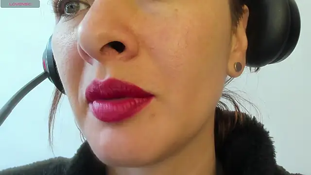 queen fetish online show from 04/13/26, 02:43