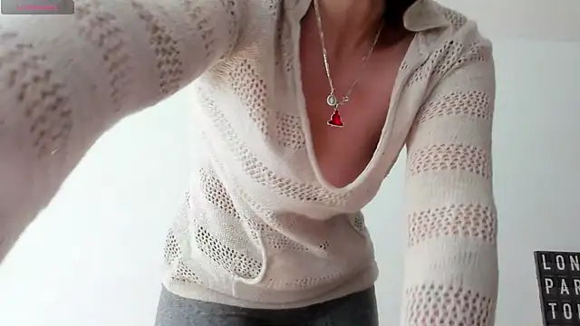 queen fetish online show from 11/27/25, 01:22