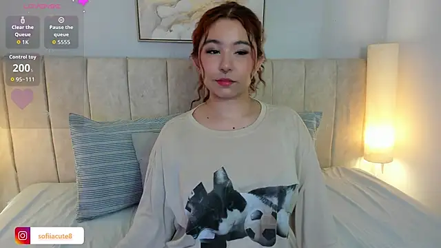 Snapshot of Atenea_cuteee chatting on 11/12/25, 02:04 Atenea cuteee online show from 11/12/25, 02:04