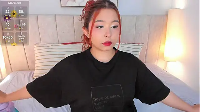 Atenea cuteee online show from 04/17/26, 07:17