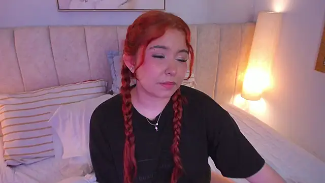 Snapshot of Atenea_cuteee chatting on 02/03/26, 06:40 Atenea cuteee online show from 02/03/26, 06:40