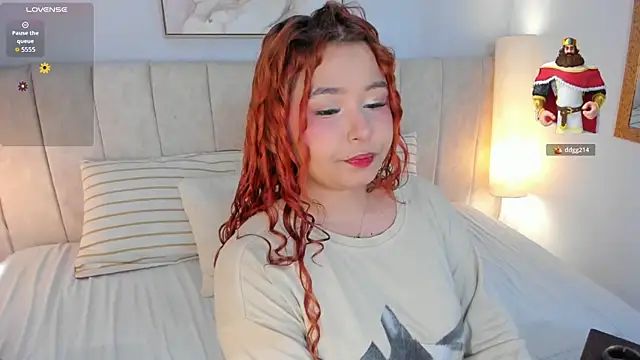 Atenea cuteee online show from 04/14/26, 02:16