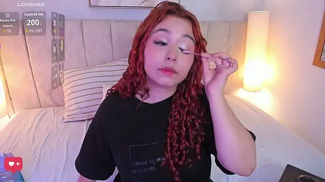 Snapshot of Atenea_cuteee chatting on 02/26/26, 02:22 Atenea cuteee online show from 02/26/26, 02:22