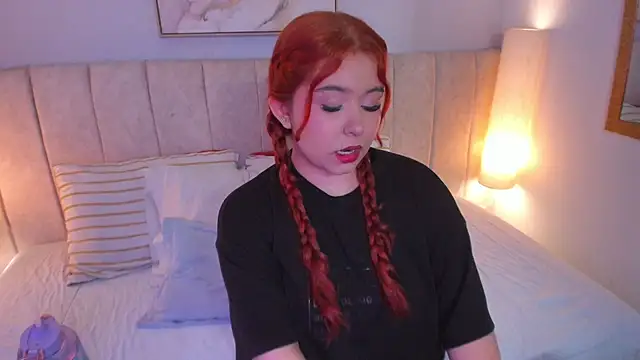 Snapshot of Atenea_cuteee chatting on 02/03/26, 02:10 Atenea cuteee online show from 02/03/26, 02:10