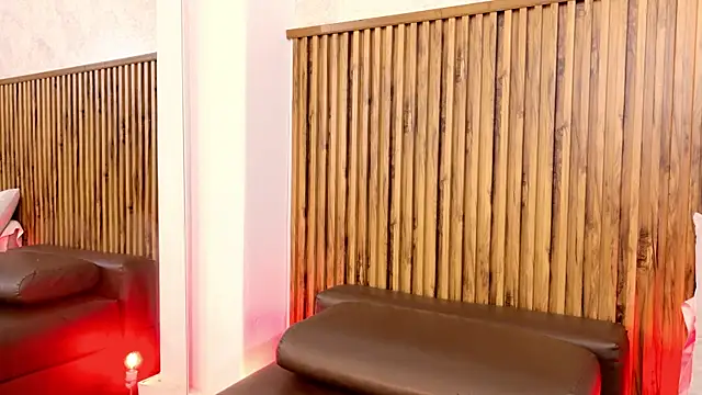 evelynjohnsoon online show from 09/30/25, 11:49