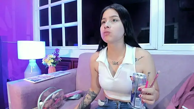 AnneDixie online show from 11/23/25, 03:05