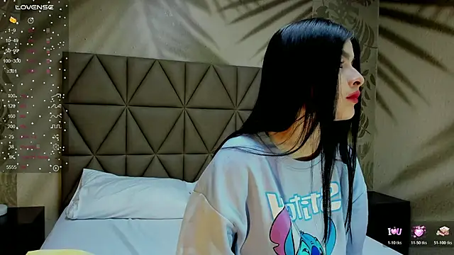 Snapshot of AnneDixie chatting on 03/03/26, 03:02 AnneDixie online show from 03/03/26, 03:02