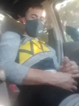 Snapshot of prettyboi6992 chatting on 10/24/25, 06:29 prettyboi6992 online show from 10/24/25, 06:29