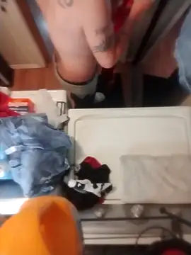 Snapshot of prettyboi6992 chatting on 02/23/26, 05:24 prettyboi6992 online show from 02/23/26, 05:24