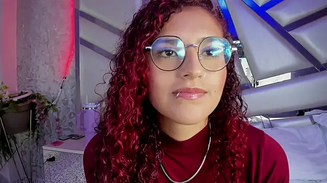 Snapshot of Miia002 chatting on 03/08/25, 07:27 Miia002 online show from 03/08/25, 07:27