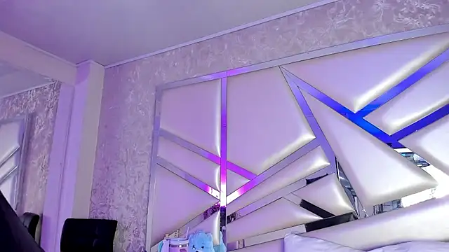 Snapshot of Miia002 chatting on 10/13/25, 03:52 Miia002 online show from 10/13/25, 03:52