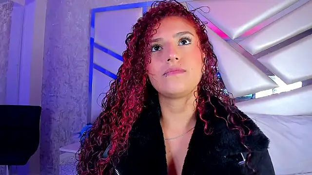 Snapshot of Miia002 chatting on 10/22/25, 03:17 Miia002 online show from 10/22/25, 03:17