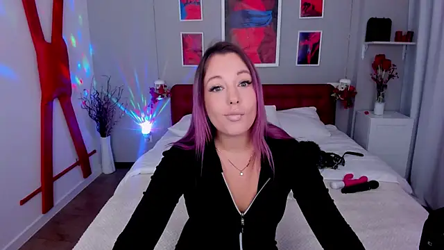 Snapshot of DanikaMorri chatting on 10/18/25, 06:59 DanikaMorri online show from 10/18/25, 06:59