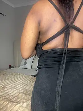 Snapshot of Bustygoddess32 chatting on 02/27/26, 12:00 Bustygoddess32 online show from 02/27/26, 12:00