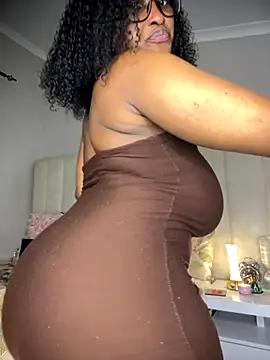 Bustygoddess32 online show from 11/11/25, 02:28