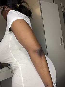 Snapshot of Bustygoddess32 chatting on 02/19/26, 10:18 Bustygoddess32 online show from 02/19/26, 10:18