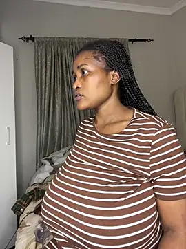 Bustygoddess32 online show from 03/17/26, 06:00