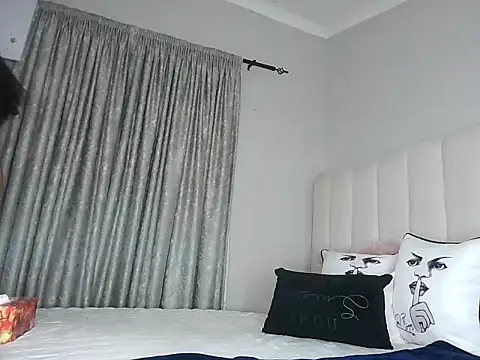 Bustygoddess32 online show from 11/26/25, 12:54