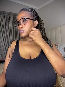 Bustygoddess32 online show from 05/08/26, 10:57