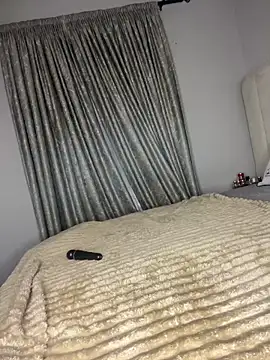 Snapshot of Bustygoddess32 chatting on 02/15/26, 11:14 Bustygoddess32 online show from 02/15/26, 11:14