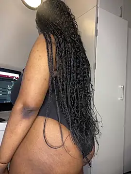 Snapshot of Bustygoddess32 chatting on 02/06/26, 10:50 Bustygoddess32 online show from 02/06/26, 10:50