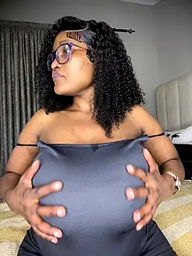 Bustygoddess32 online show from 11/09/25, 02:15