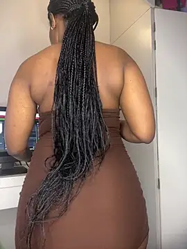 Snapshot of Bustygoddess32 chatting on 01/15/26, 01:20 Bustygoddess32 online show from 01/15/26, 01:20