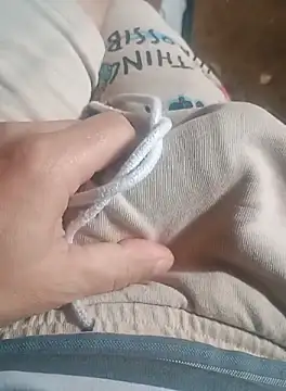 ScrawnyMotor3 online show from 10/07/25, 08:04