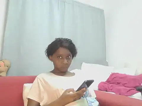 Sexxybella27 online show from 05/19/26, 07:43