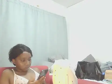 Snapshot of Sexxybella27 chatting on 03/04/26, 08:05 Sexxybella27 online show from 03/04/26, 08:05