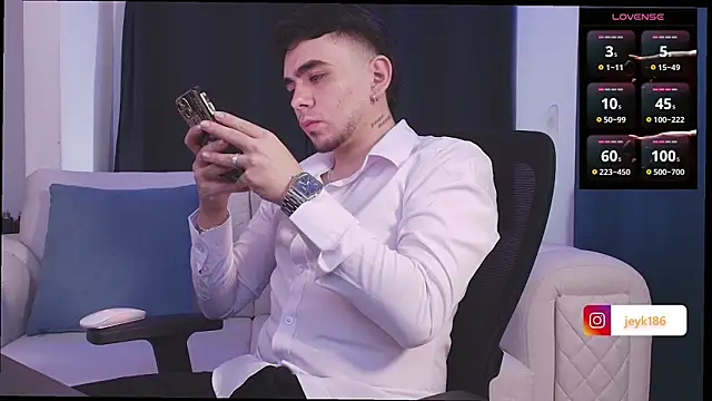 Snapshot of Jey_keler1 chatting on 02/19/26, 01:13 Jey keler1 online show from 02/19/26, 01:13