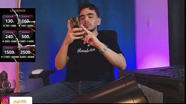 Snapshot of Jey_keler1 chatting on 01/15/26, 03:10 Jey keler1 online show from 01/15/26, 03:10