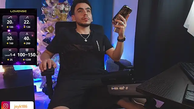 Snapshot of Jey_keler1 chatting on 01/06/26, 03:43 Jey keler1 online show from 01/06/26, 03:43